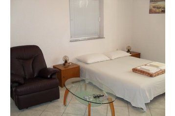 Croatia Privát Senj, Exterior